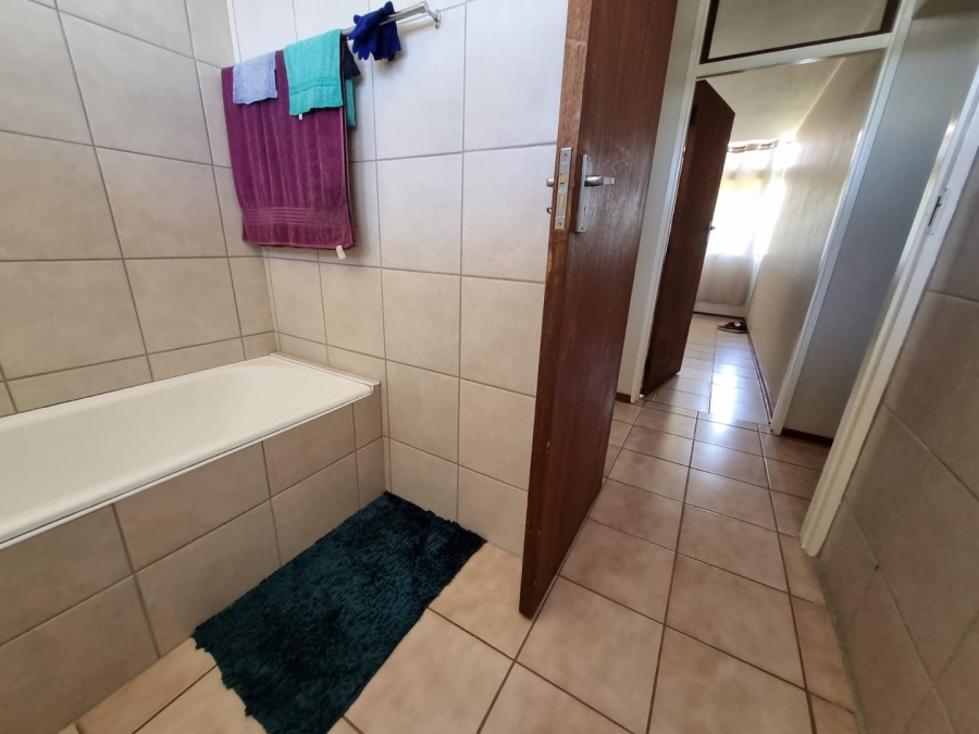 2 Bedroom Property for Sale in Westdene Free State